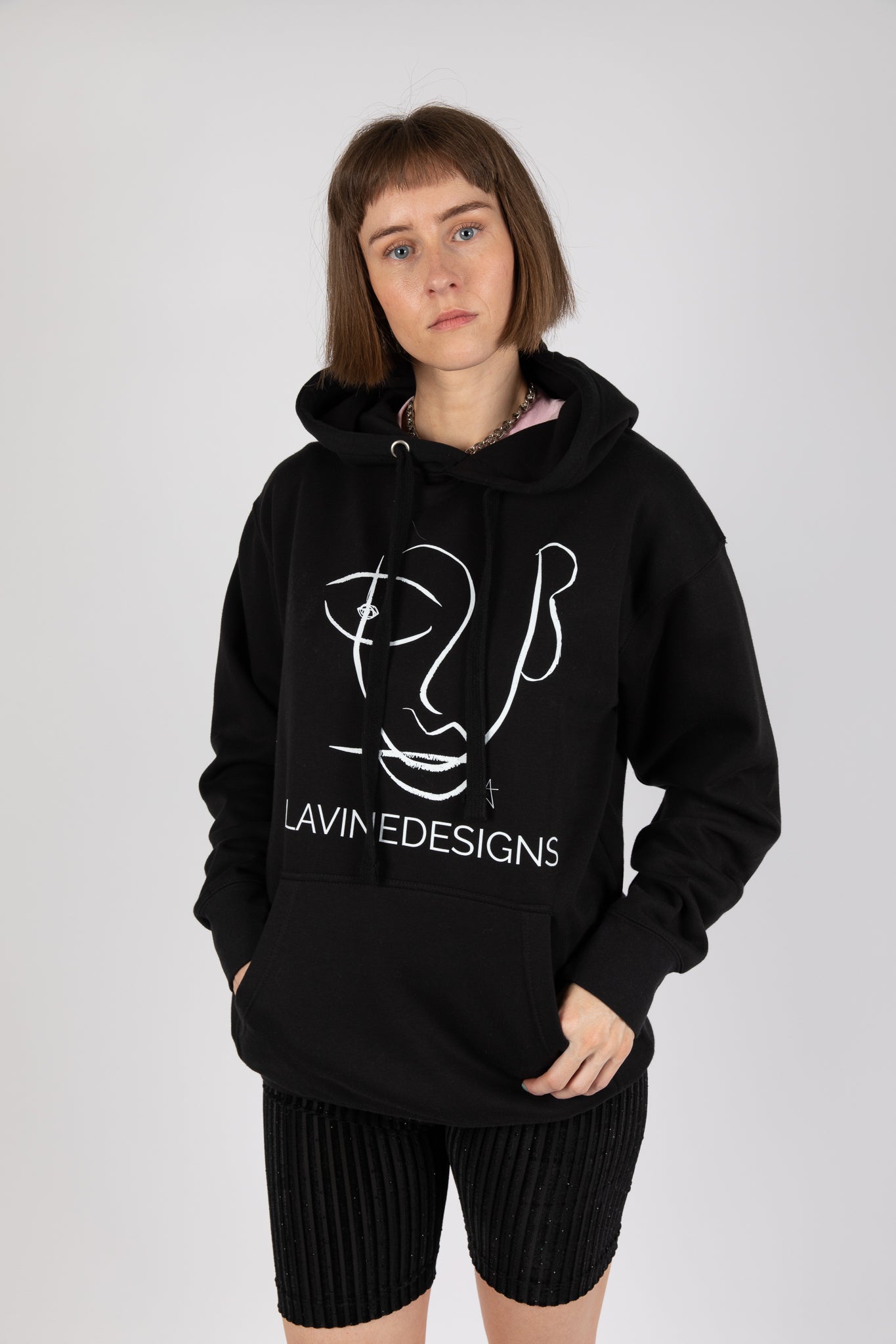 Signature signed color black in the hoodie