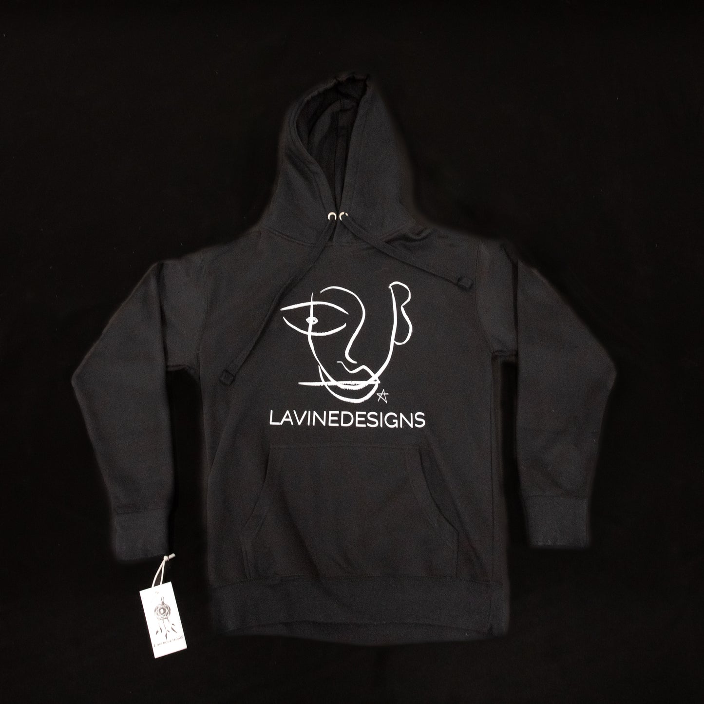 Signature signed color black in the hoodie
